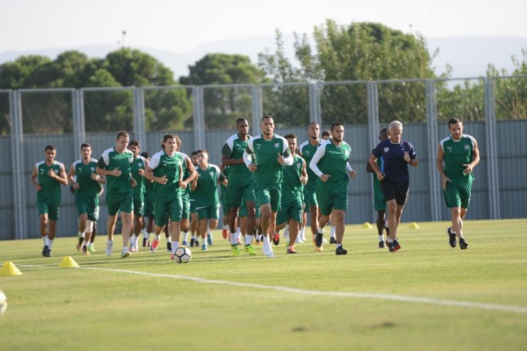 Bursaspor’da Batalla ve Kembo takımdan ayrı çalıştı