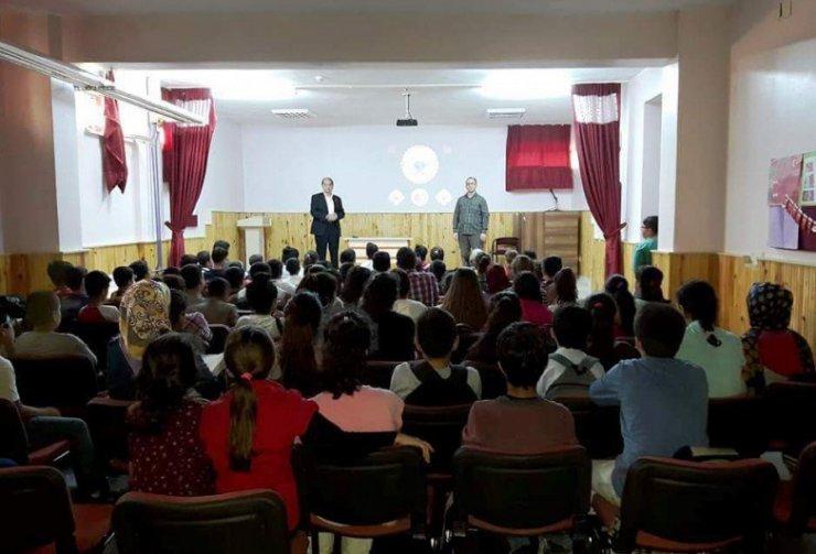 DUMESF Başkanı Ilıcak’dan genç öğrencilere uyarı