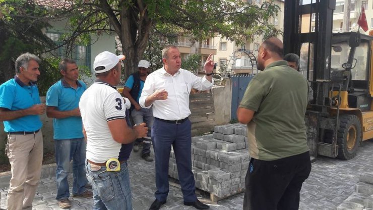 Başkan Şahiner yol çalışmalarını inceledi