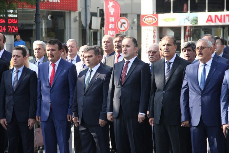 Esen: “Bu yıl geçtiğimiz yıldan çok daha iyi olmak zorunda”