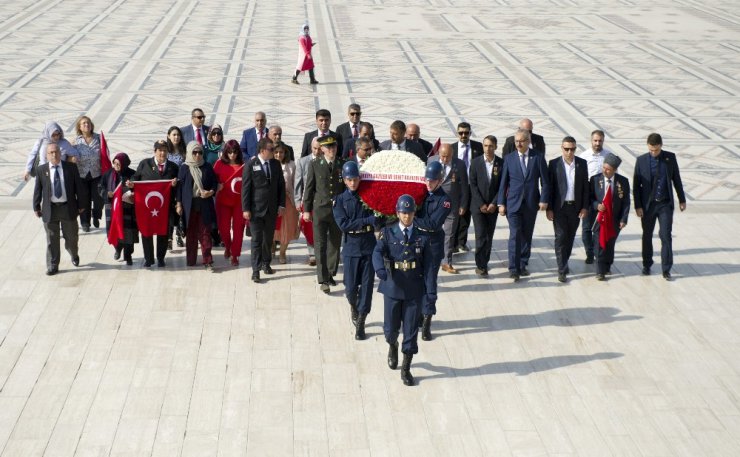 Şehit yakınları ve gaziler Anıtkabir’i ziyaret etti