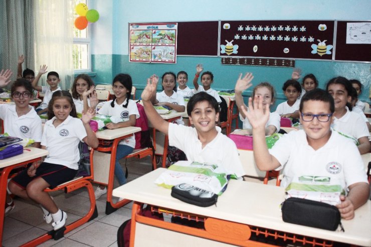 Adana’da 463 bin 484 öğrenci ders başı yaptı