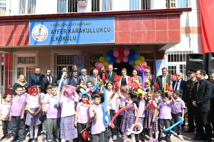 Trabzon’da 140 bin öğrenci ders başı yaptı