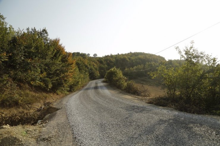 İlkadım’dan Gürgendağı yoluna sathi kaplama