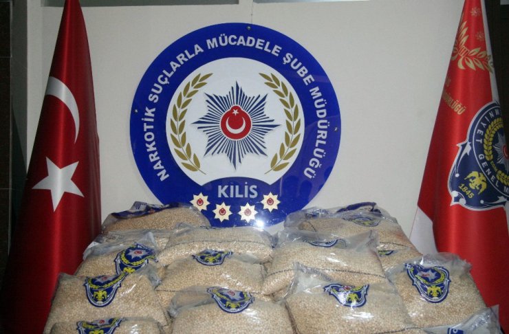 Suriye plakalı tırda 499 kilogram uyuşturucu madde ele geçirildi