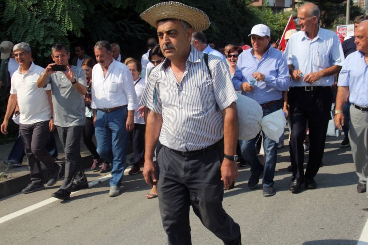 CHP’nin düzenlediği “Fındıkta Adalet” yürüyüşü 2. gününde sürüyor