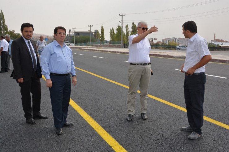 Aksaray’da Özel İdare -TOKİ-Akin yolu çift taraflı ulaşıma açıldı