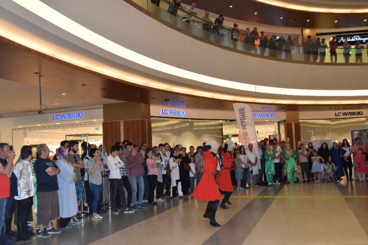 Kafkas dansı Malatyalıların beğenisini kazandı