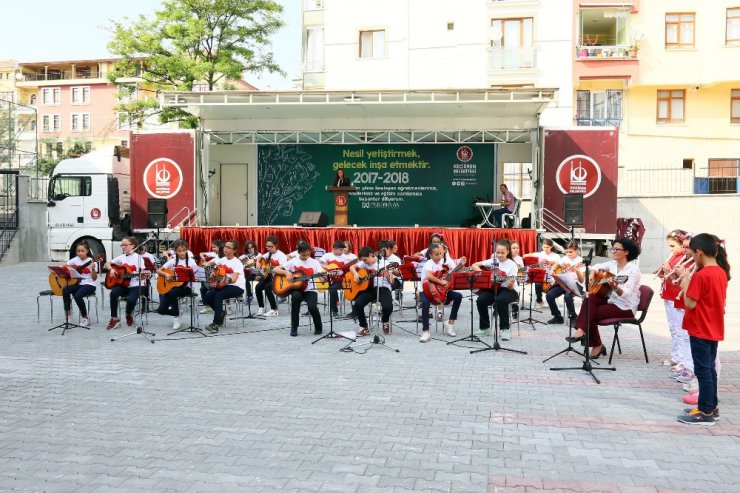 Keçiören Belediyesi’nden miniklere kırtasiye yardımı