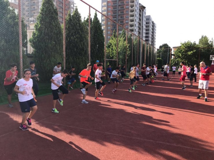 Özel Sanko Okulları sporcuları döneme hazır