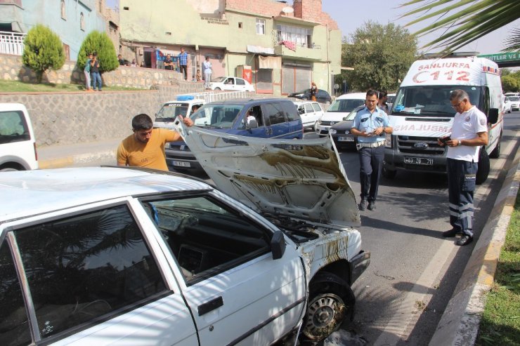 Takla atan otomobilden burnu bile kanamadan çıktı