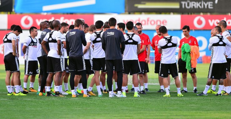 Beşiktaş, derbi maçın hazırlıklarını sürdürdü