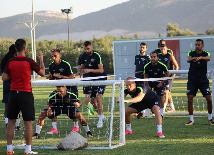 Okan Buruk: "Bireysel hata yapmadığımız sürece Konya’dan galip ayrılacağımızı düşünüyorum"