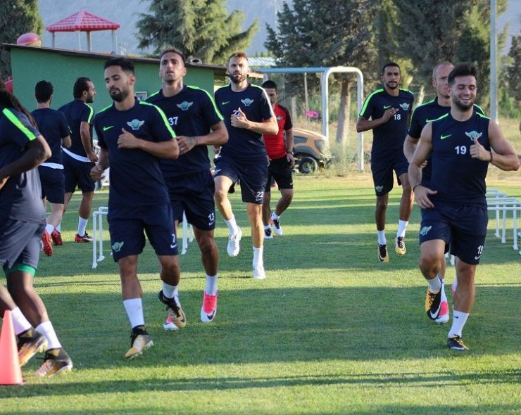 Okan Buruk: "Bireysel hata yapmadığımız sürece Konya’dan galip ayrılacağımızı düşünüyorum"