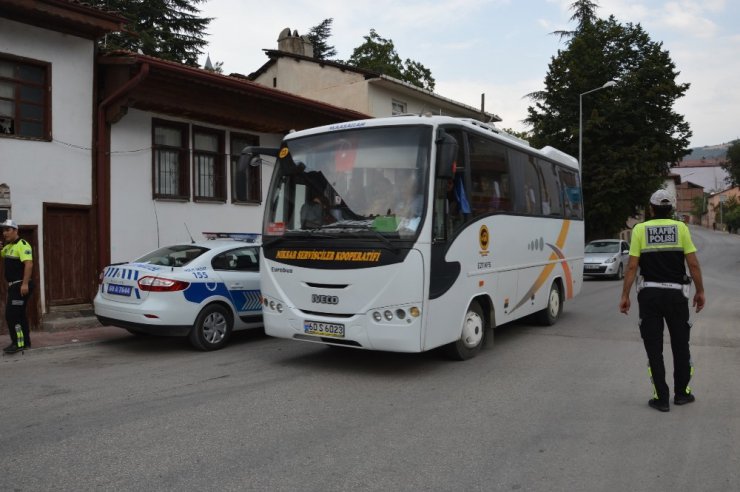 Niksar’da öğrenci servislerine sıkı denetim