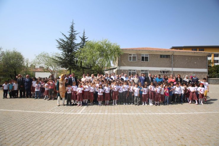 Develi’de İlköğretim Haftası kutlamalarla açıldı