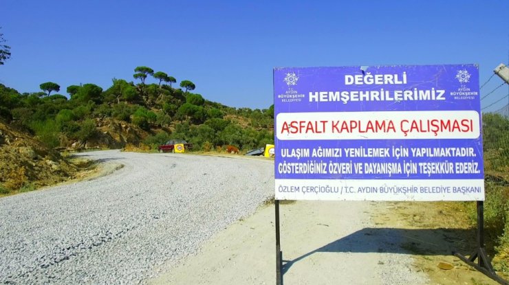 Demirçay-Avcılar yolunda asfaltlama çalışmaları devam ediyor