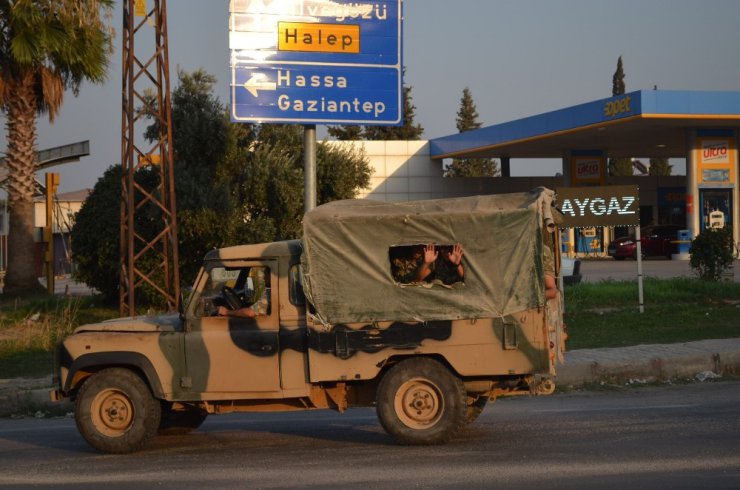 Cilvegözü’ne askeri araç sevkiyatı