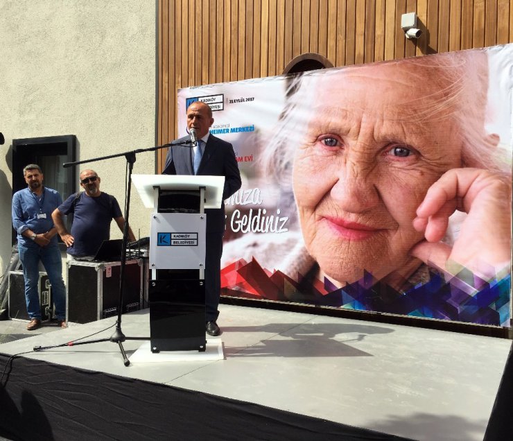 Kadıköy’de Alzheimer Merkezi ve Sosyal Yaşam Evi açıldı