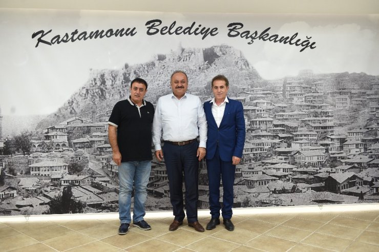 Ses sanatçısı Mahmut Tuncer, Kastamonu’yu ziyaret etti