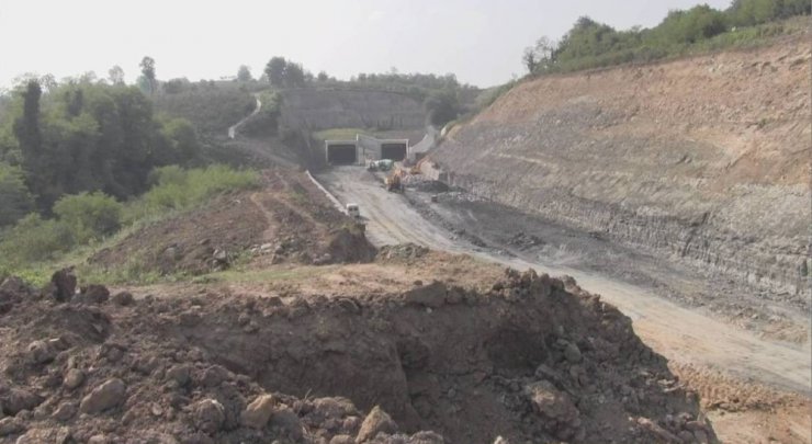 Ordu Çevre Yolu’na heyelan engeli