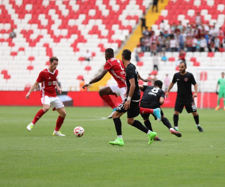 Ziraat Türkiye Kupası: D.G. Sivasspor: 3- Buğsaşspor: 0