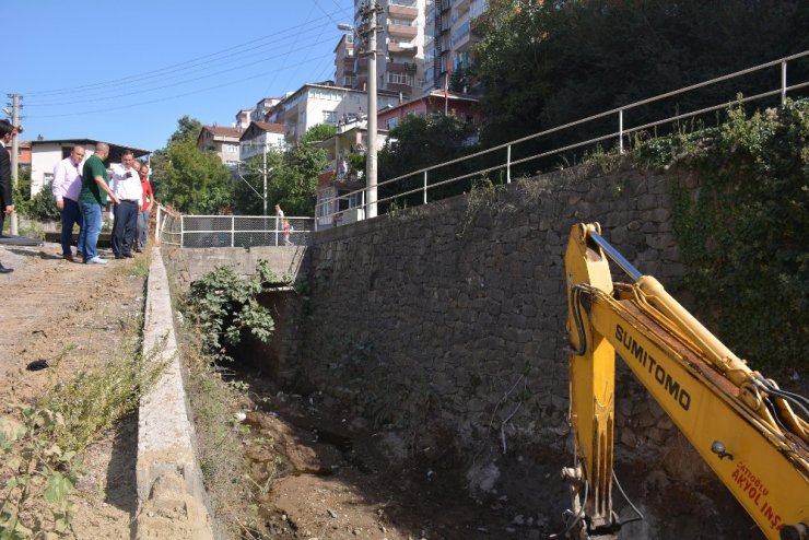 Başkan Uysal, çalışmaları yerinde inceledi