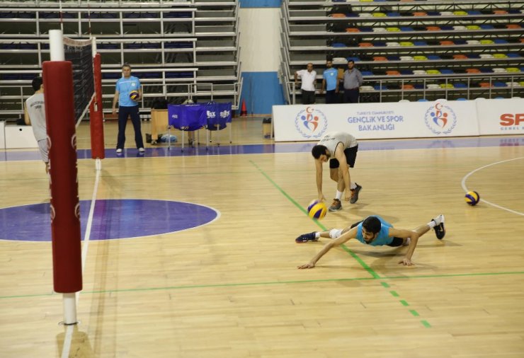 Haliliye voleybol takımı, yeni sezon hazırlıklarını sürdürüyor