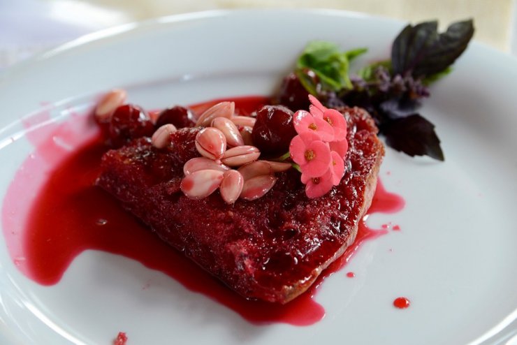 Konya’da bayat ekmekten yemek yarışması yapıldı