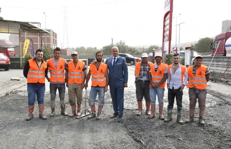 Tekkeköy’den sanayiye beton yol