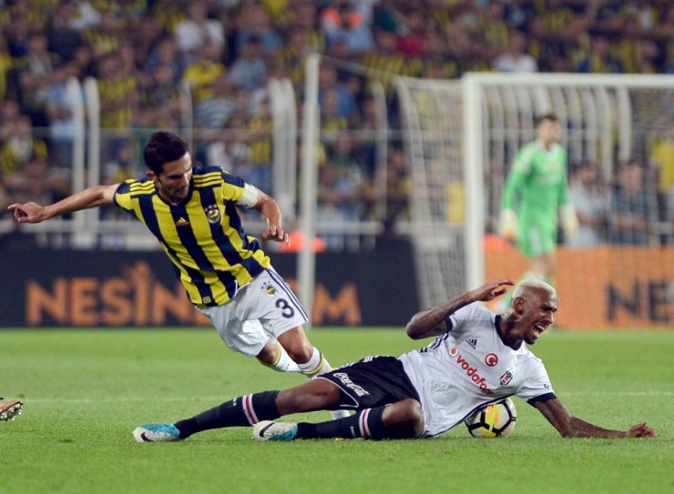 Süper Lig: Fenerbahçe: 2 - Beşiktaş: 1 (Maç sonucu)