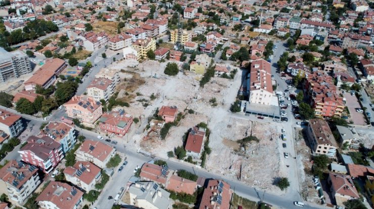 Meram Aksinne’de yıkım çalışmaları hızlandı