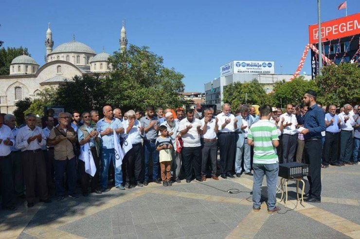 İhvan’ın lideri için Gıyabi cenaze namazı kılındı