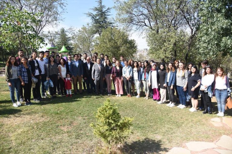 Başkan Yağcı, İzmir’den gelen üniversite öğrencileriyle bir araya geldi