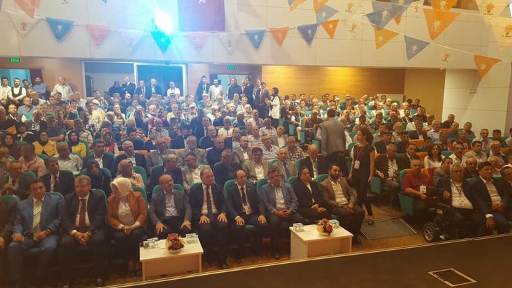 Başkan Yalçın, Bozüyük AK Parti İlçe Teşkilatı 6’ncı Kongresi’ne katıldı