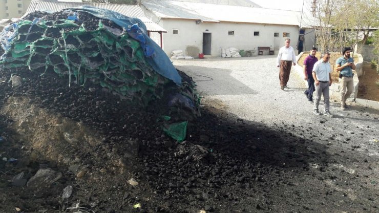 Bölücü terör örgütü mültecilere saldırdı