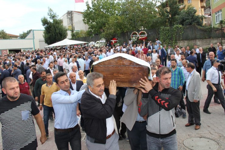 Başkan Karaosmanoğlu’nun babası son yolculuğuna uğurlandı