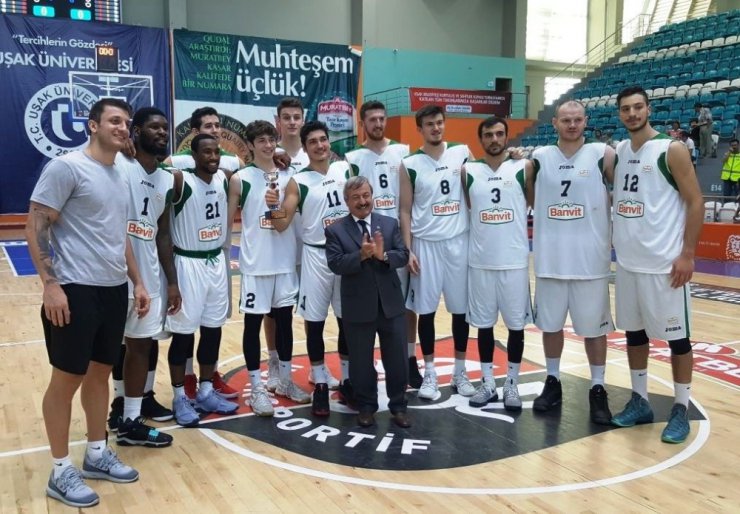 Banvit hazırlık dönemini iki şampiyonlukla bitirdi