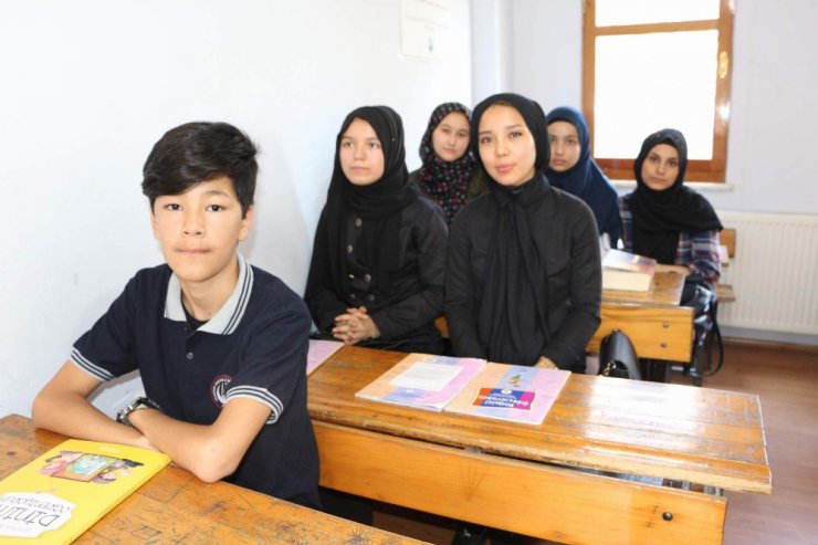 Afgan sığınmacı öğrenciler TEOG mağduru