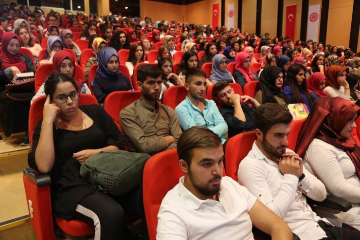 Cumhuriyet Üniversitesi’nde tanıtım günleri başladı