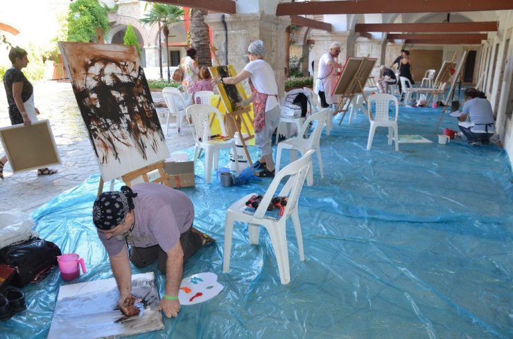 Uluslar arası İpek Yolu Sanat Çalıştayı Kuşadası’nda başladı