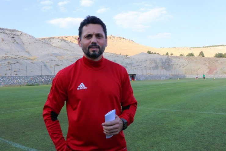 Erol Bulut, E.Y. Malatyaspor’un başında ilk antrenmanına çıktı