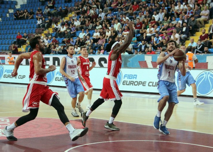 FIBA Erkekler Avrupa Kupası: Trabzonspor: 77 - Szolnoki Olaj: 68