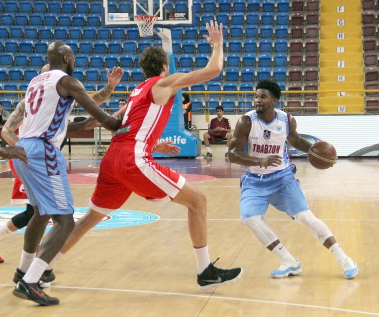 FIBA Erkekler Avrupa Kupası: Trabzonspor: 77 - Szolnoki Olaj: 68