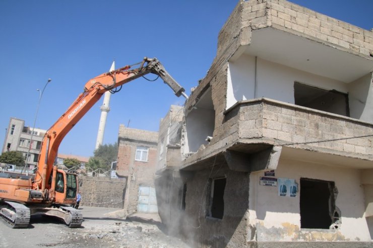 Karakoyun Köprülü Kavşak Projesi için yıkım çalışmaları başladı