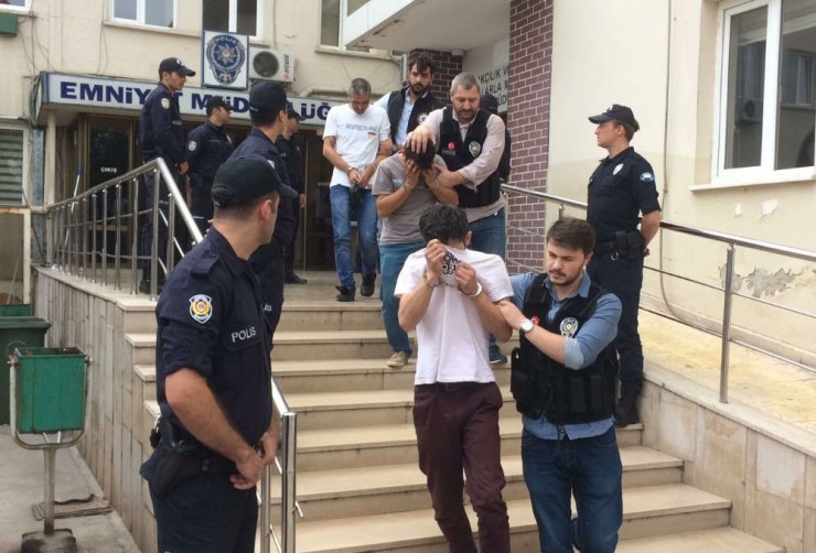Bursa’daki uyuşturucu operasyonunda 15 kişi tutuklandı