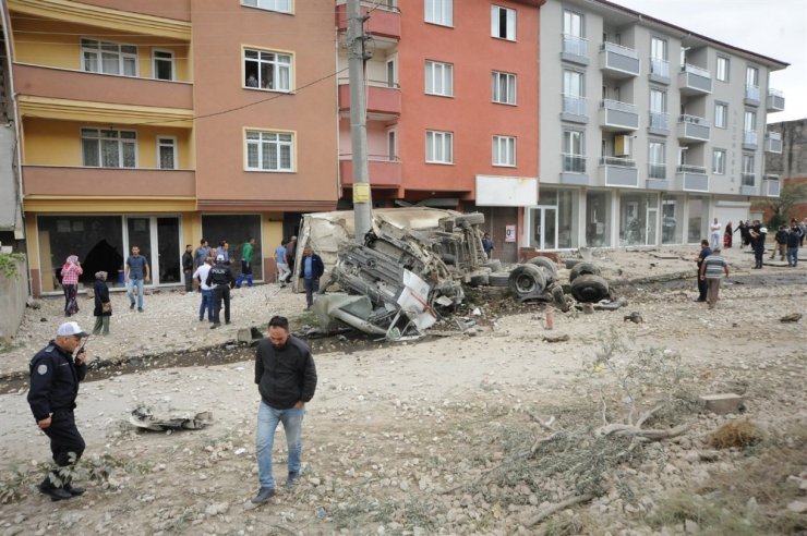 Bursa’da freni patlayan tır dehşeti: 5 yaralı
