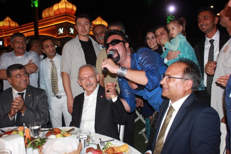 Kılıçdaroğlu, sünnet düğününe katıldı