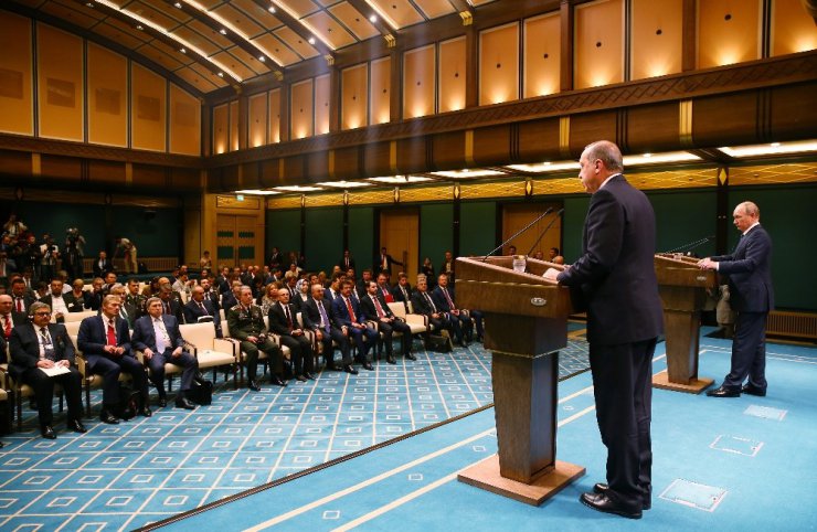 Cumhurbaşkanı Erdoğan: “Irak ve Suriye’nin toprak bütünlüğü konusunda hemfikiriz”
