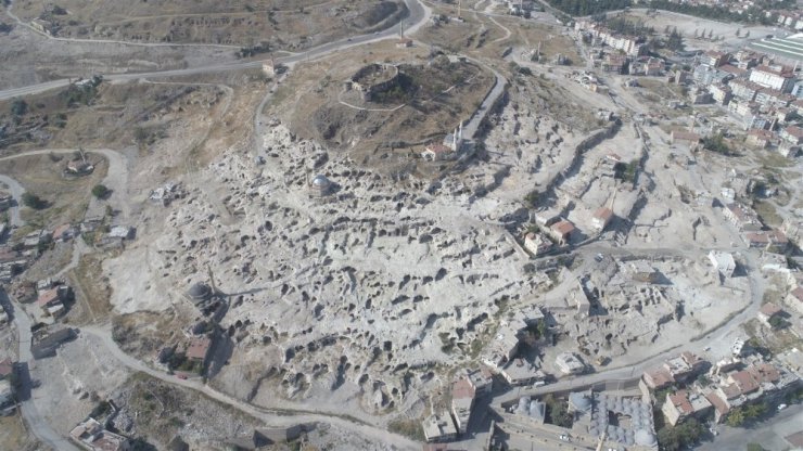 Nevşehir Kalesi’nde arkeolojik kazı çalışmaları başladı